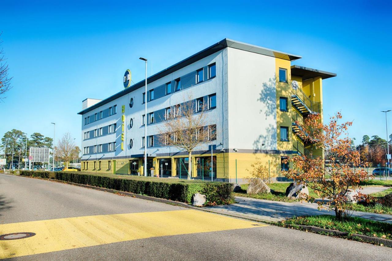 B&B Hotel Baden-Airpark Rheinmunster ภายนอก รูปภาพ