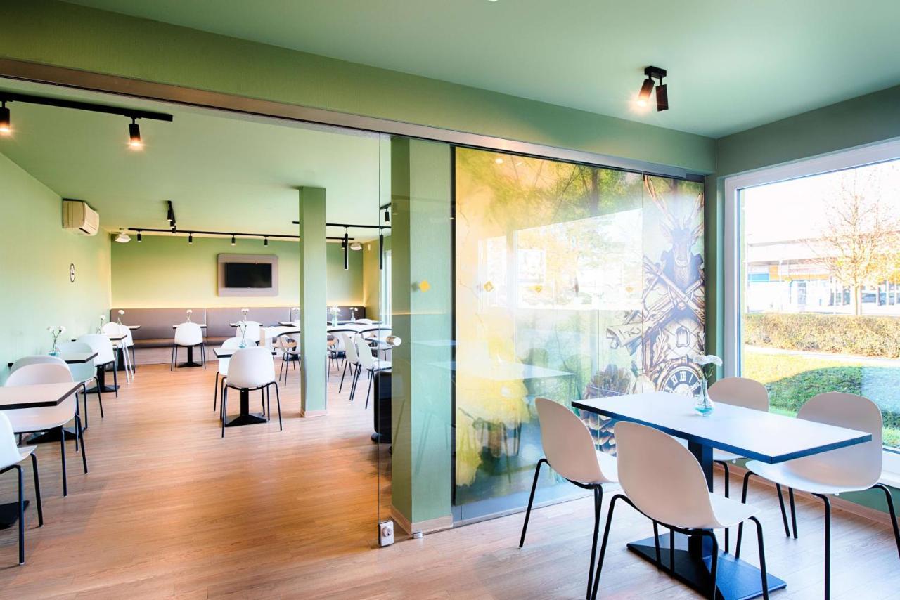 B&B Hotel Baden-Airpark Rheinmunster ภายนอก รูปภาพ