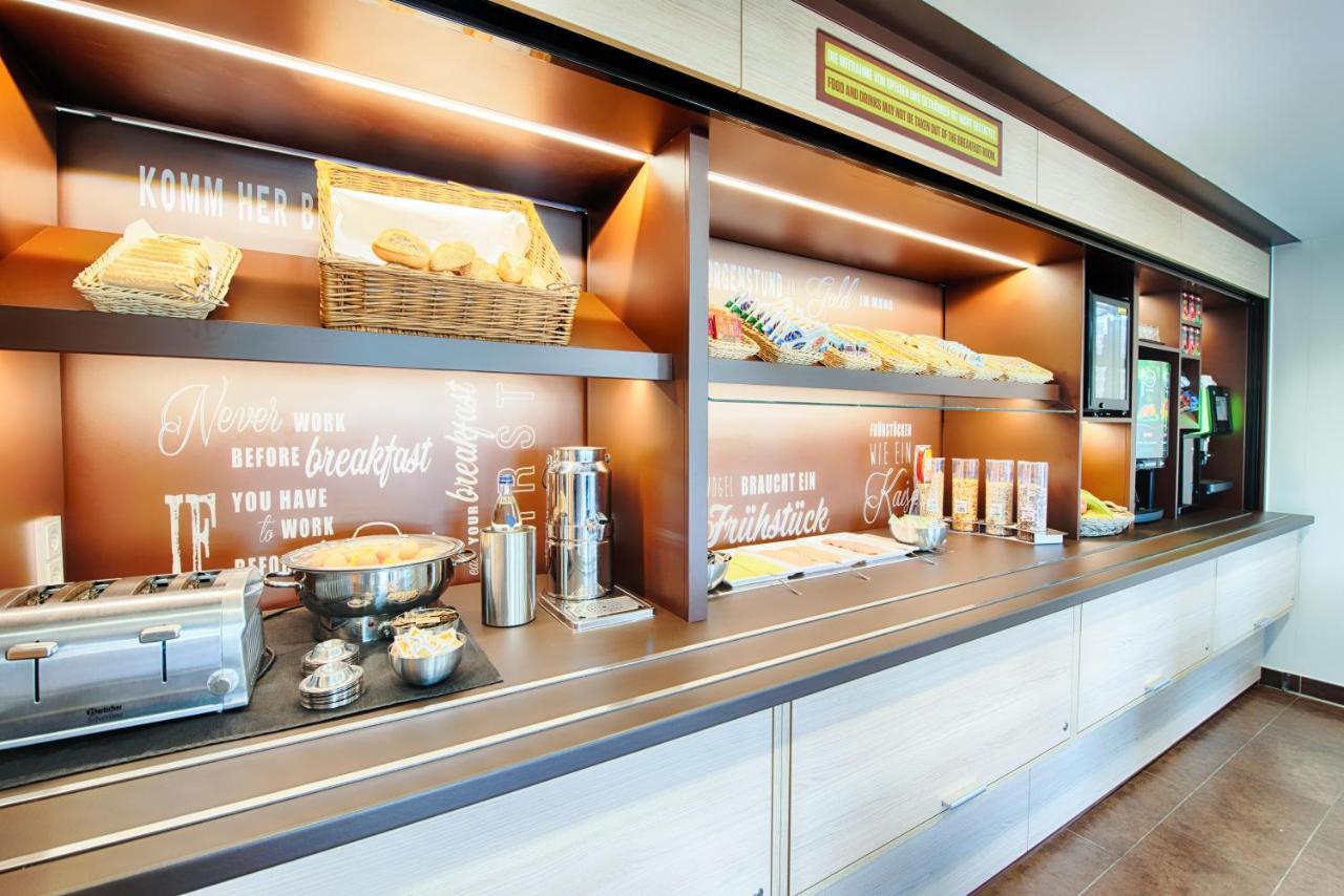 B&B Hotel Baden-Airpark Rheinmunster ภายนอก รูปภาพ