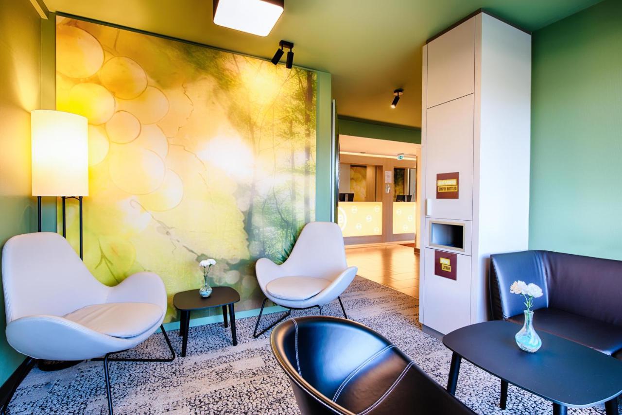 B&B Hotel Baden-Airpark Rheinmunster ภายนอก รูปภาพ