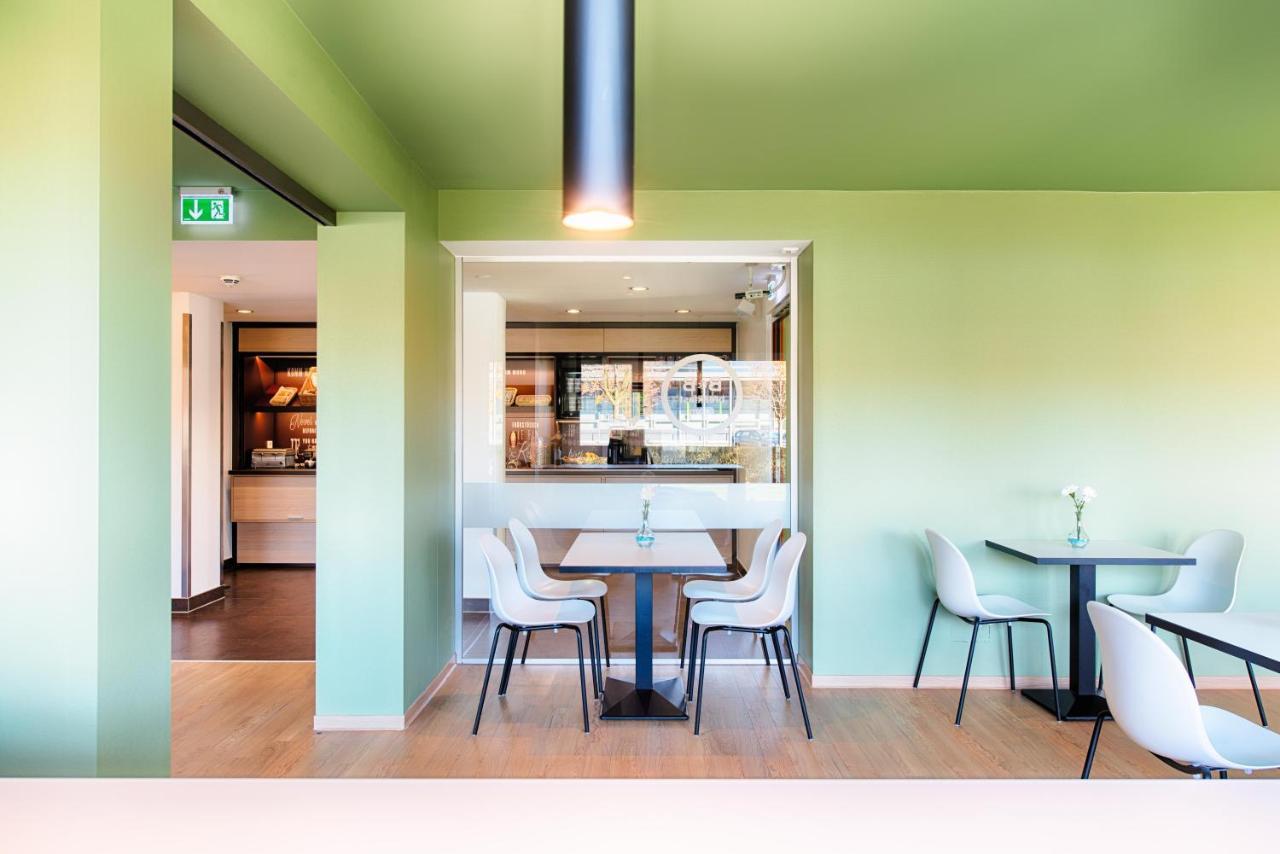 B&B Hotel Baden-Airpark Rheinmunster ภายนอก รูปภาพ
